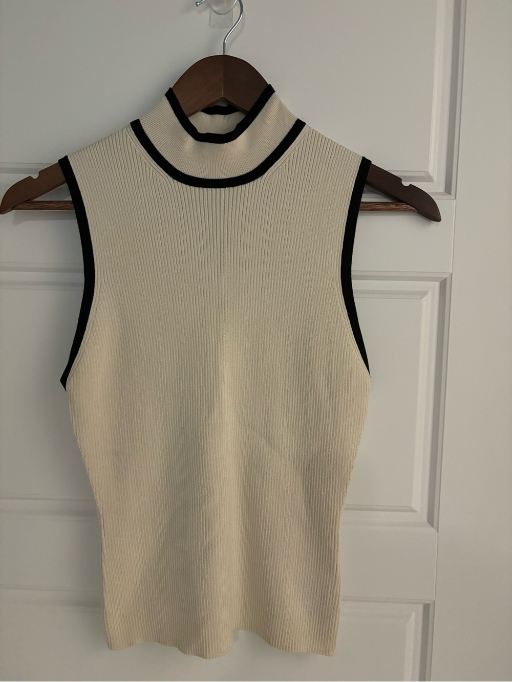 Express Sleeveless Mock Neck Ribbed Tank - Cream with Black Trim